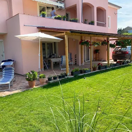 Gokroatien アパート *